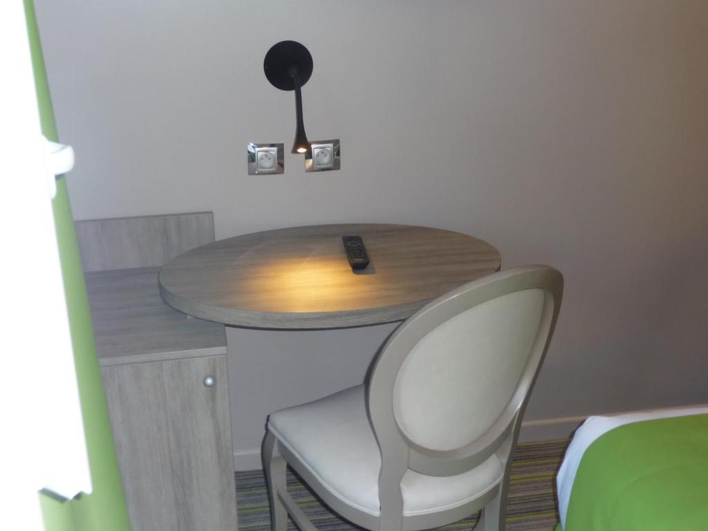 Hotel Floridor Etoile Aulnay-sous-Bois Cameră foto